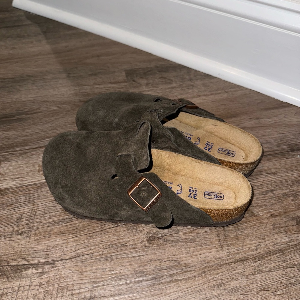 Birkenstock Boston clog in mocha (soft footbed)